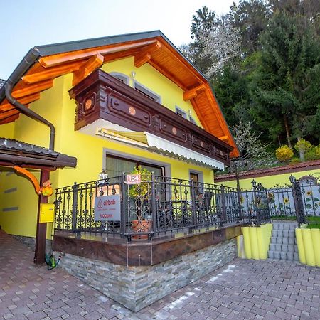 Rooms Mocilnik Бегунье-на-Гореньскем Экстерьер фото